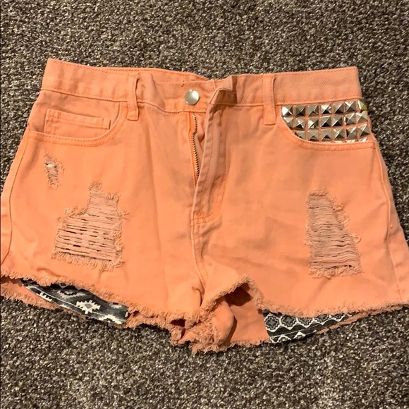 Studded Jean shorts - Picture 1 of 3